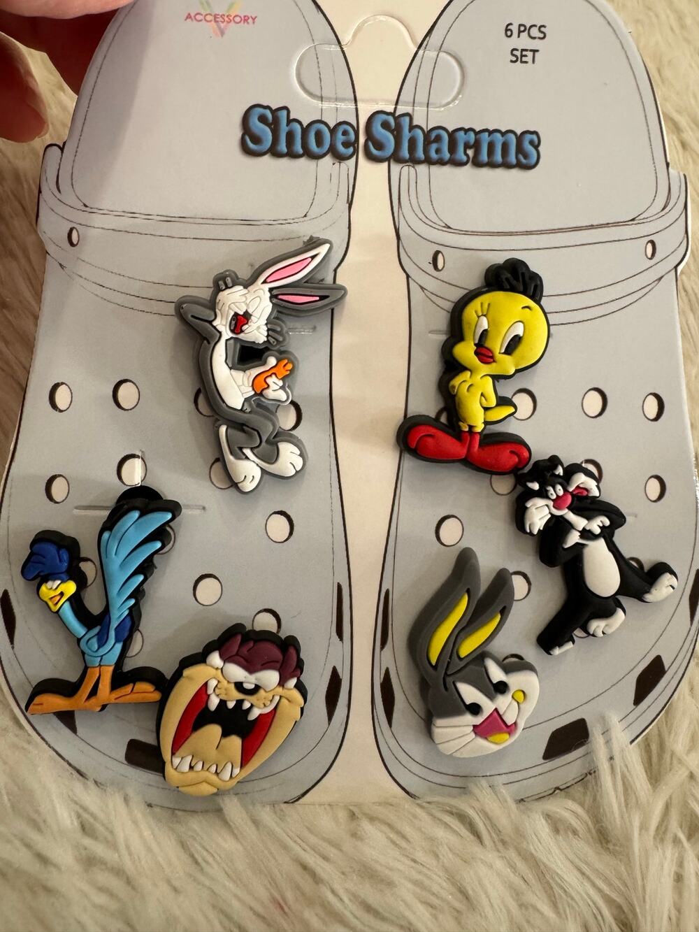 Looney Tunes friends Shoe Charms
6 piece set